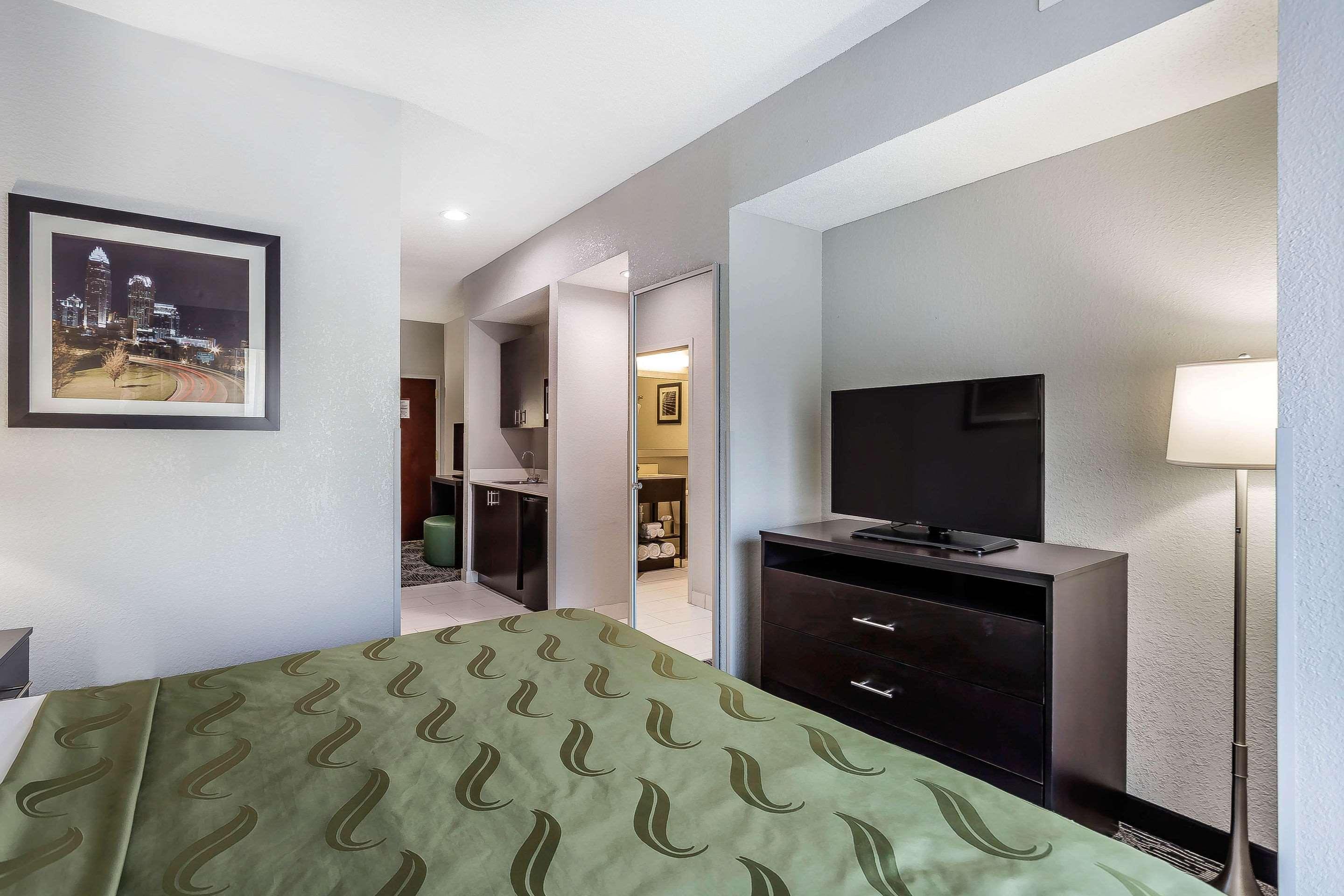 Quality - Charlotte Hotel Pineville