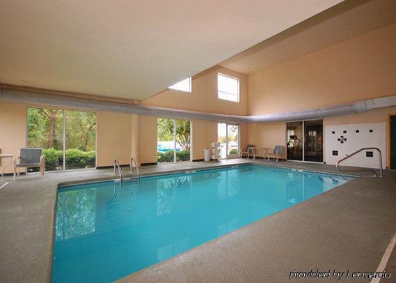 Hotel Quality - Charlotte 2*