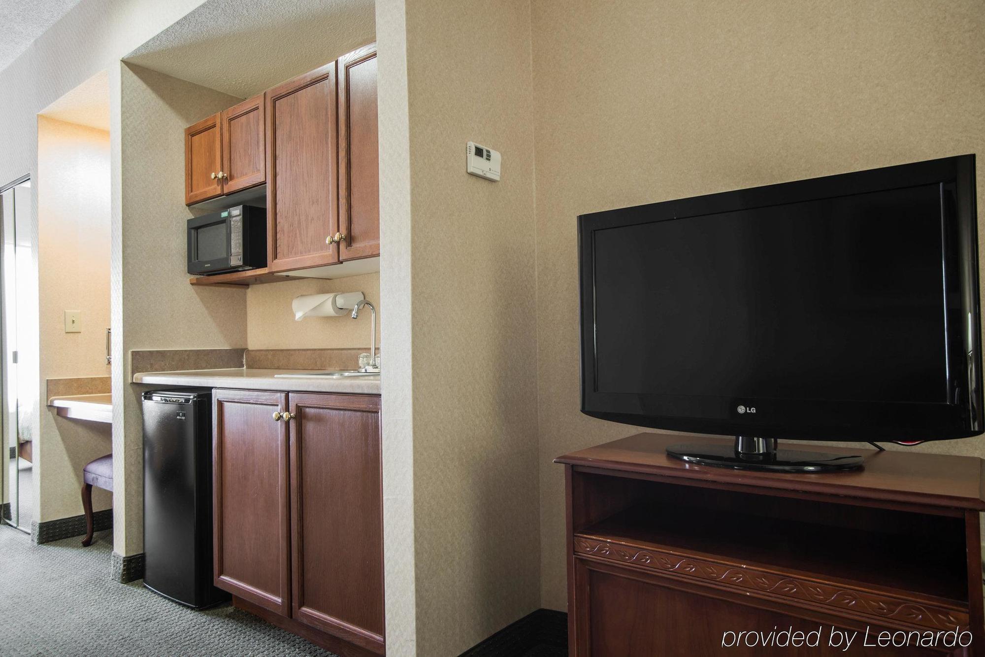 Quality - Charlotte Hotel Pineville